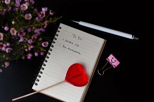 importanza di una to do list per organizzare  il tempo