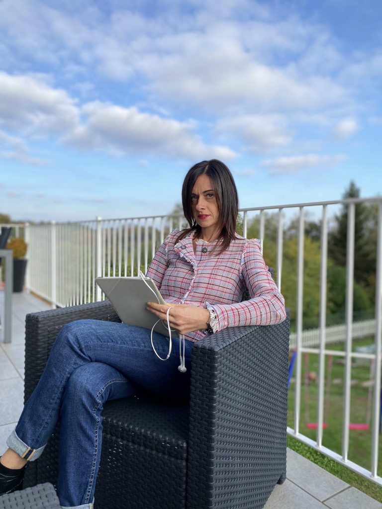 Quali sono i vantaggi di collaborare con un’assistente virtuale - Alessandra Barbera Assistente Virtuale